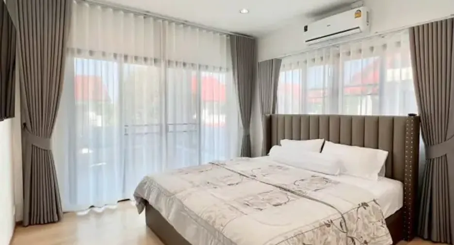 For rent そして for sale 3 ベッドルーム house in Bang Lamung, Chonburi