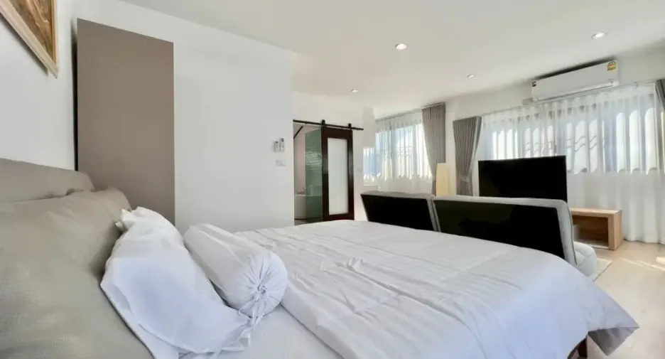 For rent そして for sale 3 ベッドルーム house in Bang Lamung, Chonburi