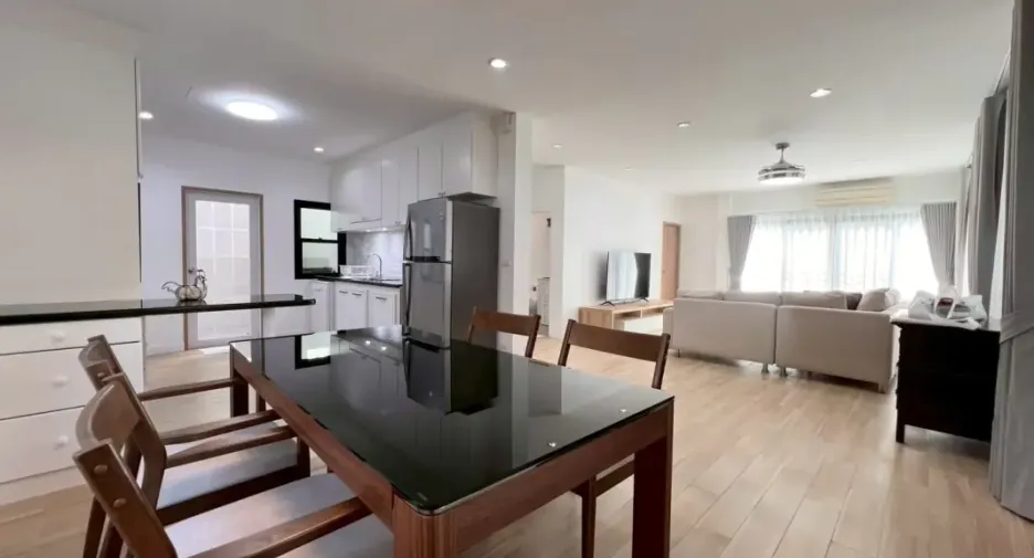 For rent そして for sale 3 ベッドルーム house in Bang Lamung, Chonburi