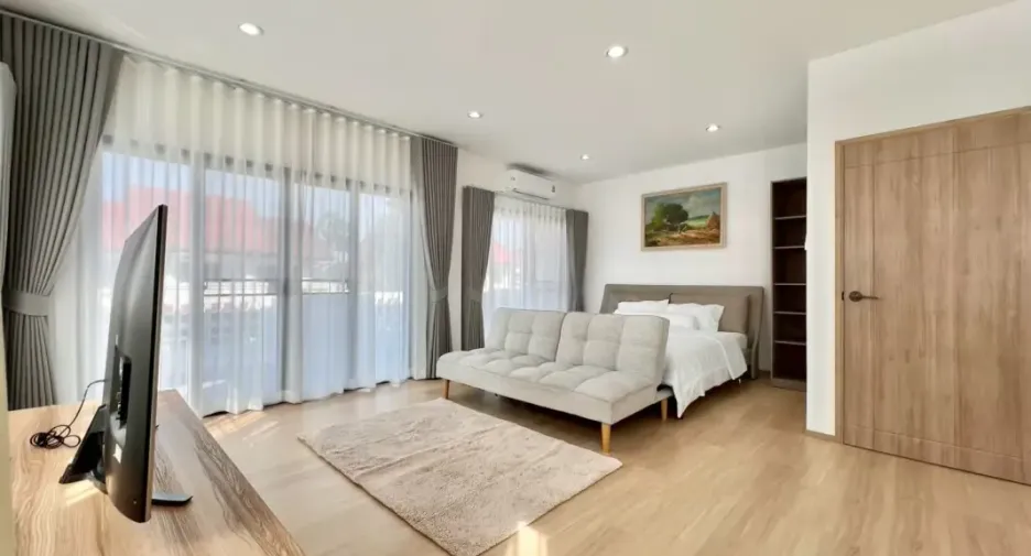 For rent そして for sale 3 ベッドルーム house in Bang Lamung, Chonburi