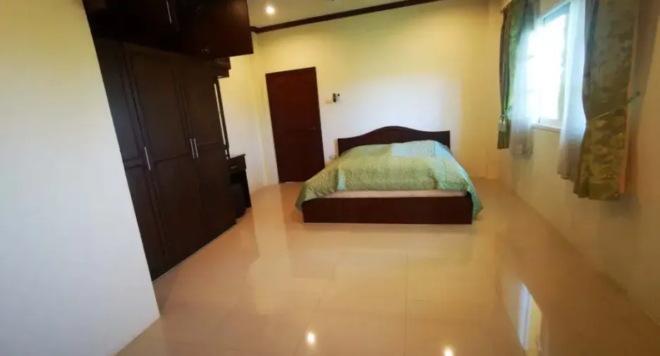 ให้เช่า และ ขาย 5 ห้องนอน บ้านเดี่ยว ใน บางละมุง, ชลบุรี