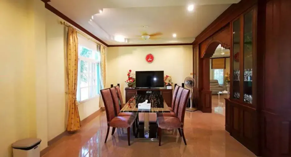 ให้เช่า และ ขาย 5 ห้องนอน บ้านเดี่ยว ใน บางละมุง, ชลบุรี