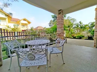 Casa en alquiler y en venta de 5 habitaciones en Bang Lamung, Chonburi
