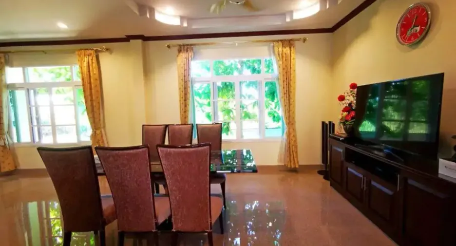ให้เช่า และ ขาย 5 ห้องนอน บ้านเดี่ยว ใน บางละมุง, ชลบุรี