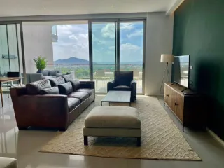 For sale 3 ベッドルーム condo in Bang Saray, Pattaya