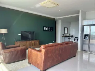 For sale 3 ベッドルーム condo in Bang Saray, Pattaya