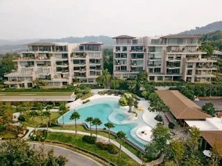 For sale 3 ベッドルーム condo in Bang Saray, Pattaya