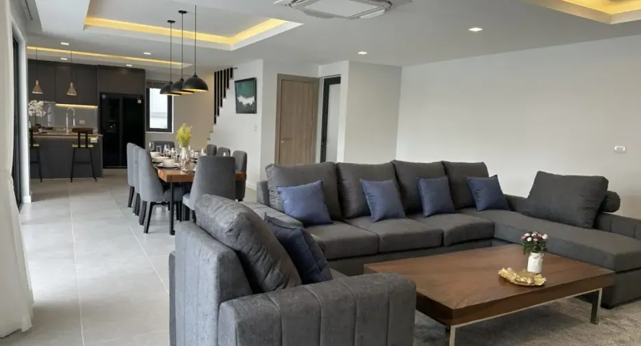 ให้เช่า และ ขาย 4 ห้องนอน บ้านเดี่ยว ใน บางละมุง, ชลบุรี