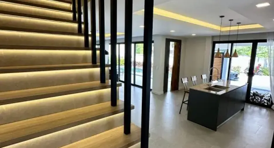 ให้เช่า และ ขาย 4 ห้องนอน บ้านเดี่ยว ใน บางละมุง, ชลบุรี