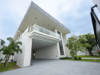 出售 4 卧室 独立屋 在 Bang Lamung, Chon Buri