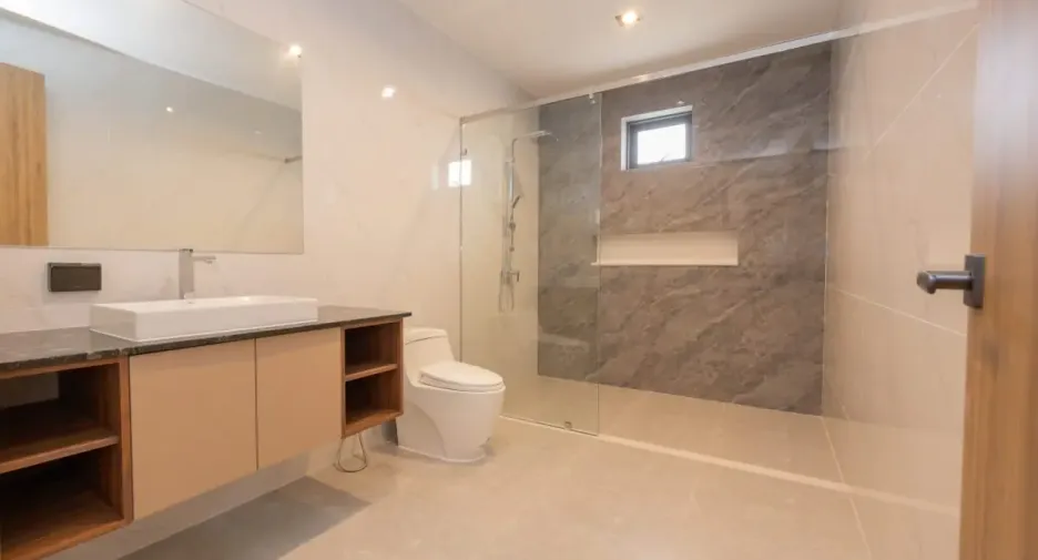 Casa en venta de 4 habitaciones en Bang Lamung, Chonburi