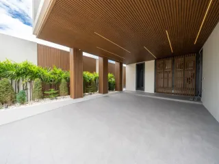 Casa en venta de 5 habitaciones en Bang Lamung, Chonburi