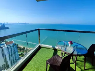 Condo en alquiler y en venta de 2 habitaciones en Bang Lamung, Chonburi