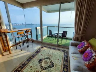 Condo en alquiler y en venta de 2 habitaciones en Bang Lamung, Chonburi