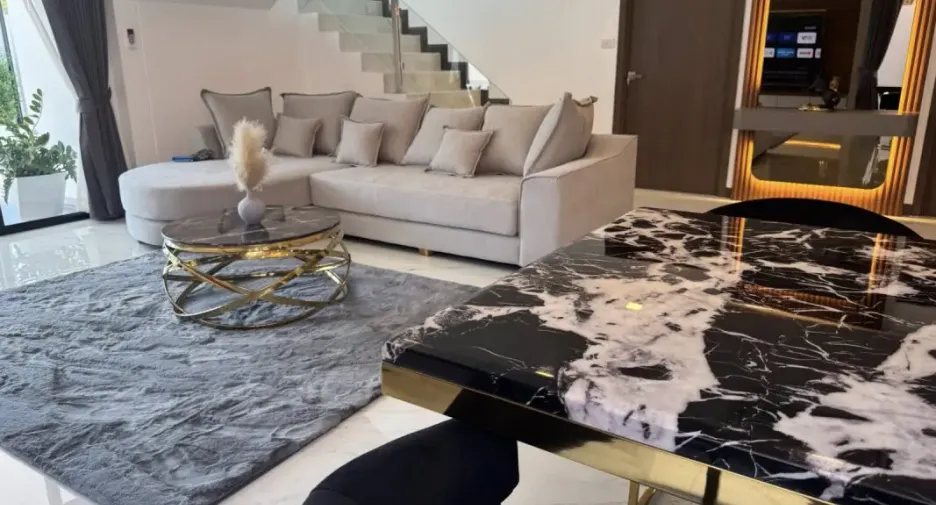 ขาย 6 ห้องนอน บ้านเดี่ยว ใน จอมเทียน, พัทยา