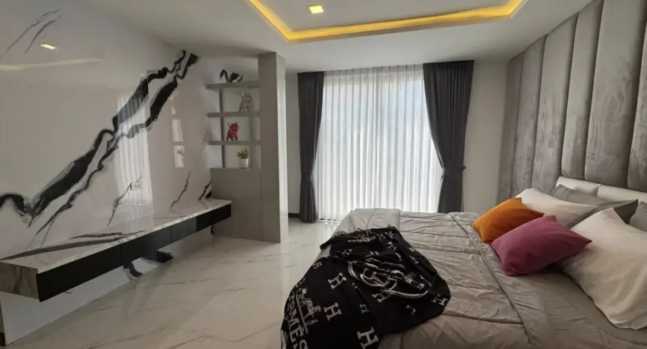 ขาย 6 ห้องนอน บ้านเดี่ยว ใน จอมเทียน, พัทยา