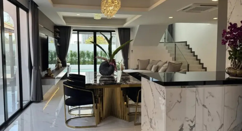 ขาย 6 ห้องนอน บ้านเดี่ยว ใน จอมเทียน, พัทยา