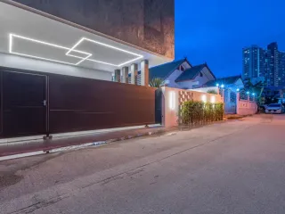 À vendre 5 chambres maison à Bang Lamung, Chonburi