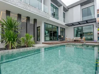 À vendre 5 chambres maison à Bang Lamung, Chonburi