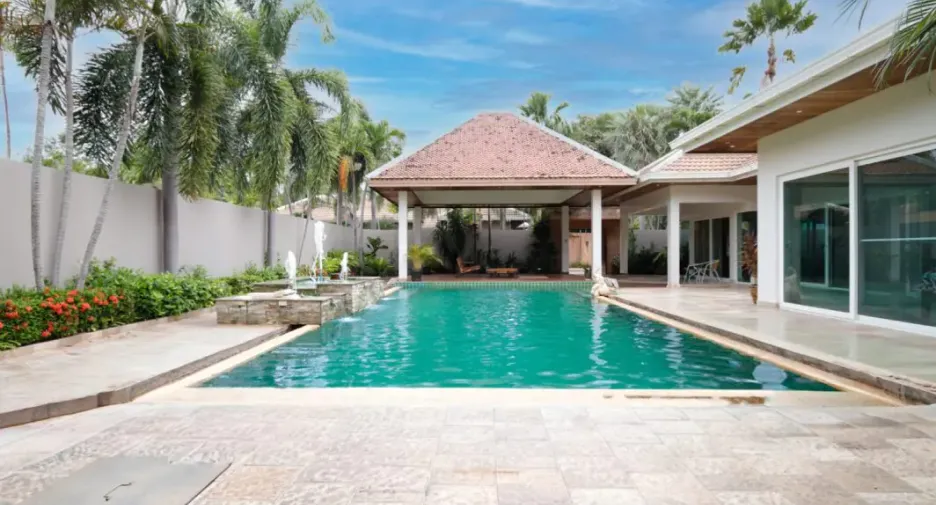 For rent and for sale 4 bedrooms house in Bang Lamung, Chonburi