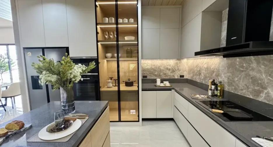 Casa en venta de 5 habitaciones en Bang Lamung, Chonburi