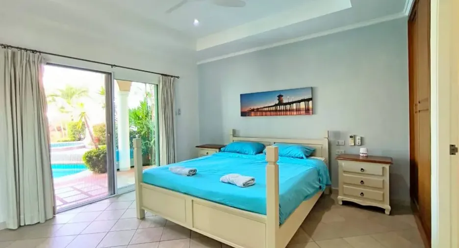 出租 和 出售 5 卧室 独立屋 在 Bang Lamung, Chon Buri