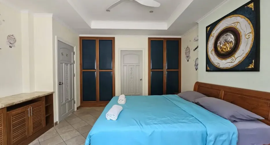 出租 和 出售 5 卧室 独立屋 在 Bang Lamung, Chon Buri