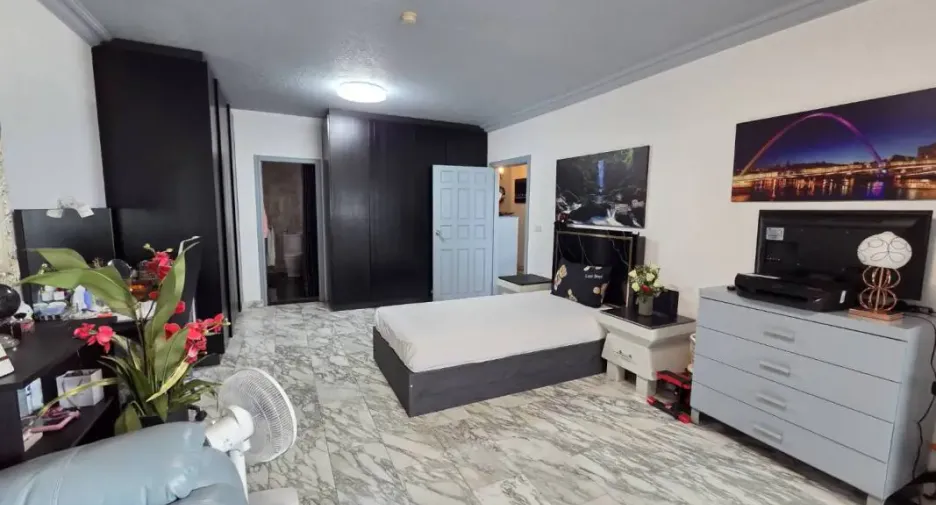 Wohnung zur Miete und zum Kauf mit 2 Zimmer in Bang Lamung, Chonburi