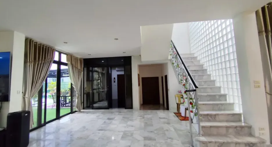 ขาย 5 ห้องนอน บ้านเดี่ยว ใน บางละมุง, ชลบุรี