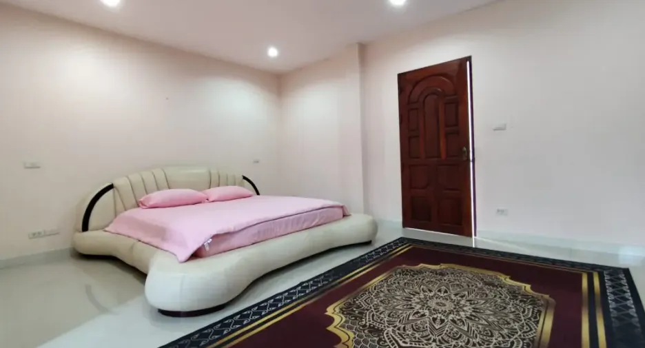 ขาย 5 ห้องนอน บ้านเดี่ยว ใน บางละมุง, ชลบุรี