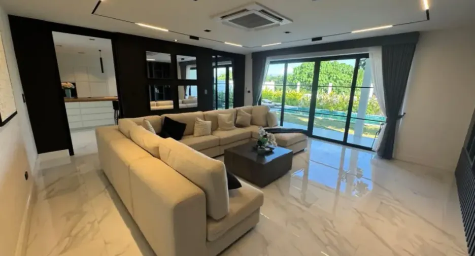 ให้เช่า และ ขาย 6 ห้องนอน บ้านเดี่ยว ใน บางละมุง, ชลบุรี