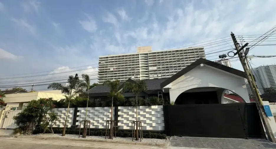 ขาย 4 ห้องนอน บ้านเดี่ยว ใน บางละมุง, ชลบุรี