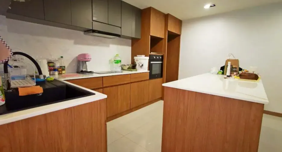 For sale retail Space in Bang Lamung, Chonburi