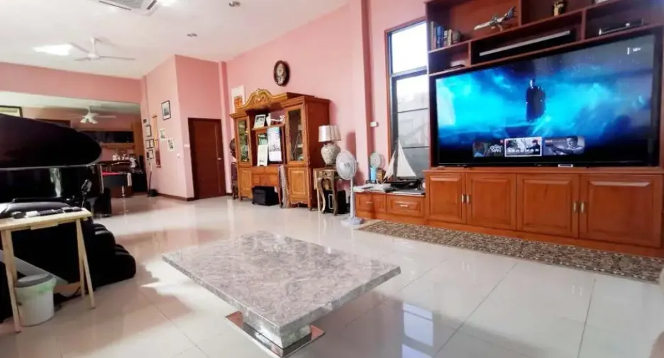 Casa en venta de 3 habitaciones en Bang Lamung, Chonburi