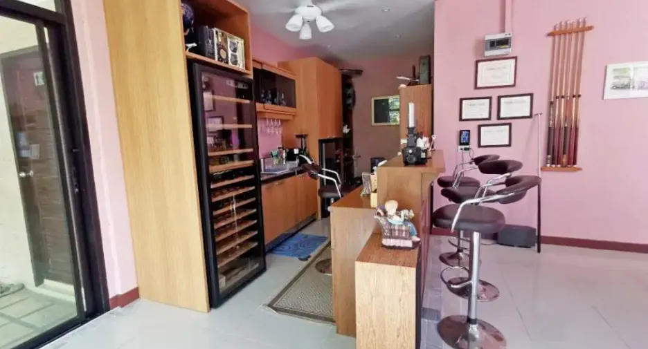 Casa en venta de 3 habitaciones en Bang Lamung, Chonburi