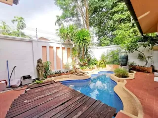 出售 3 卧室 独立屋 在 Bang Lamung, Chon Buri