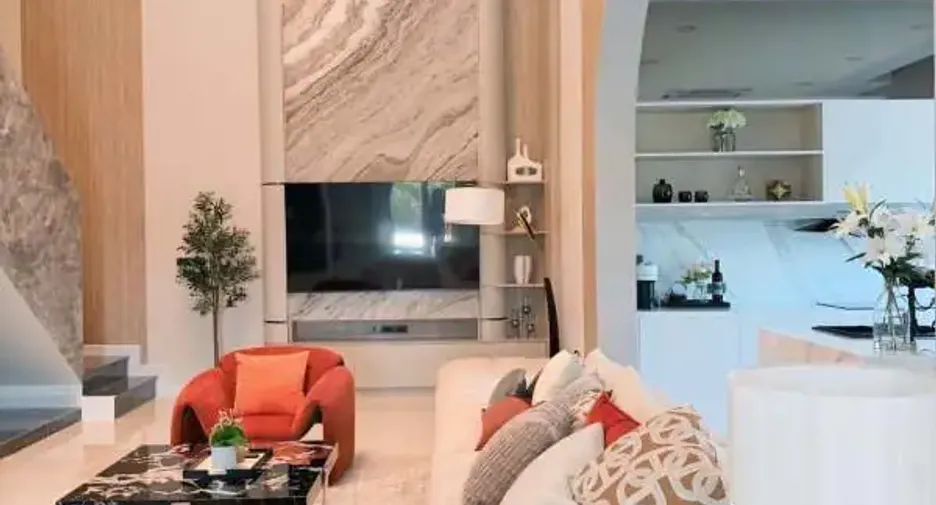 Casa en venta de 5 habitaciones en Bang Lamung, Chonburi