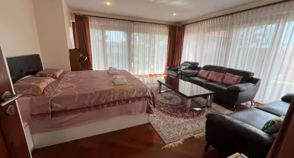 出售 6 卧室 独立屋 在 Bang Lamung, Chon Buri