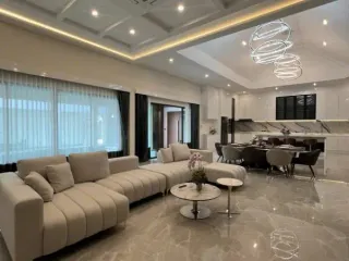 出租 和 出售 5 卧室 独立屋 在 Bang Lamung, Chon Buri