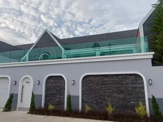 出租 和 出售 5 卧室 独立屋 在 Bang Lamung, Chon Buri