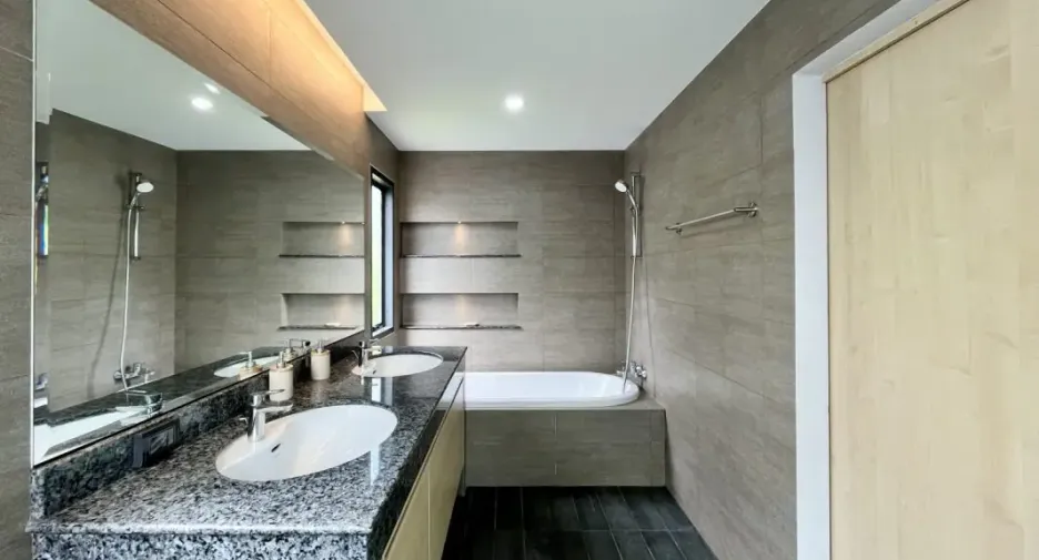 À vendre 3 chambres maison à Huay Yai, Pattaya