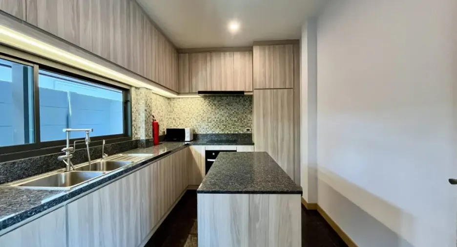 À vendre 3 chambres maison à Huay Yai, Pattaya