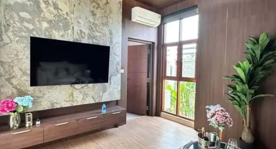 ขาย 5 ห้องนอน บ้านเดี่ยว ใน บางละมุง, ชลบุรี