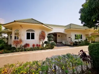 出售 2 卧室 独立屋 在 Bang Lamung, Chon Buri