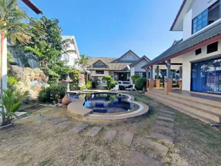 Casa en alquiler y en venta de 7 habitaciones en Bang Lamung, Chonburi
