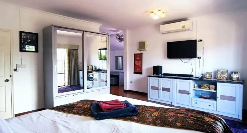 Casa en alquiler y en venta de 7 habitaciones en Bang Lamung, Chonburi