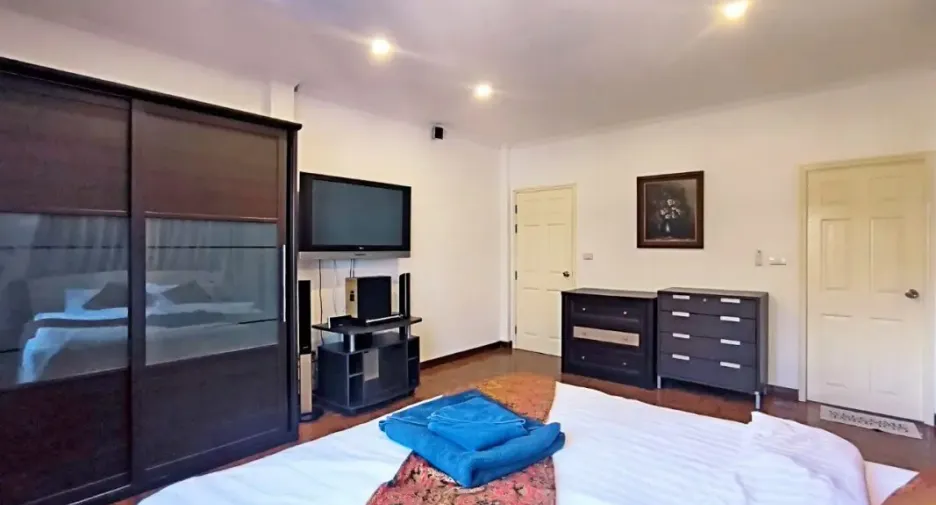 Casa en alquiler y en venta de 7 habitaciones en Bang Lamung, Chonburi
