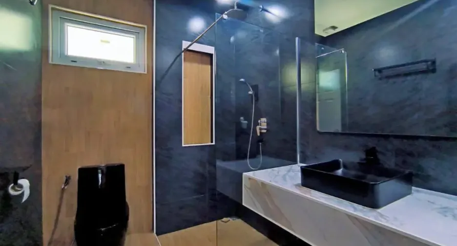Casa en alquiler y en venta de 7 habitaciones en Bang Lamung, Chonburi