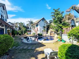 Casa en alquiler y en venta de 7 habitaciones en Bang Lamung, Chonburi
