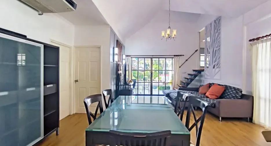Casa en alquiler y en venta de 7 habitaciones en Bang Lamung, Chonburi